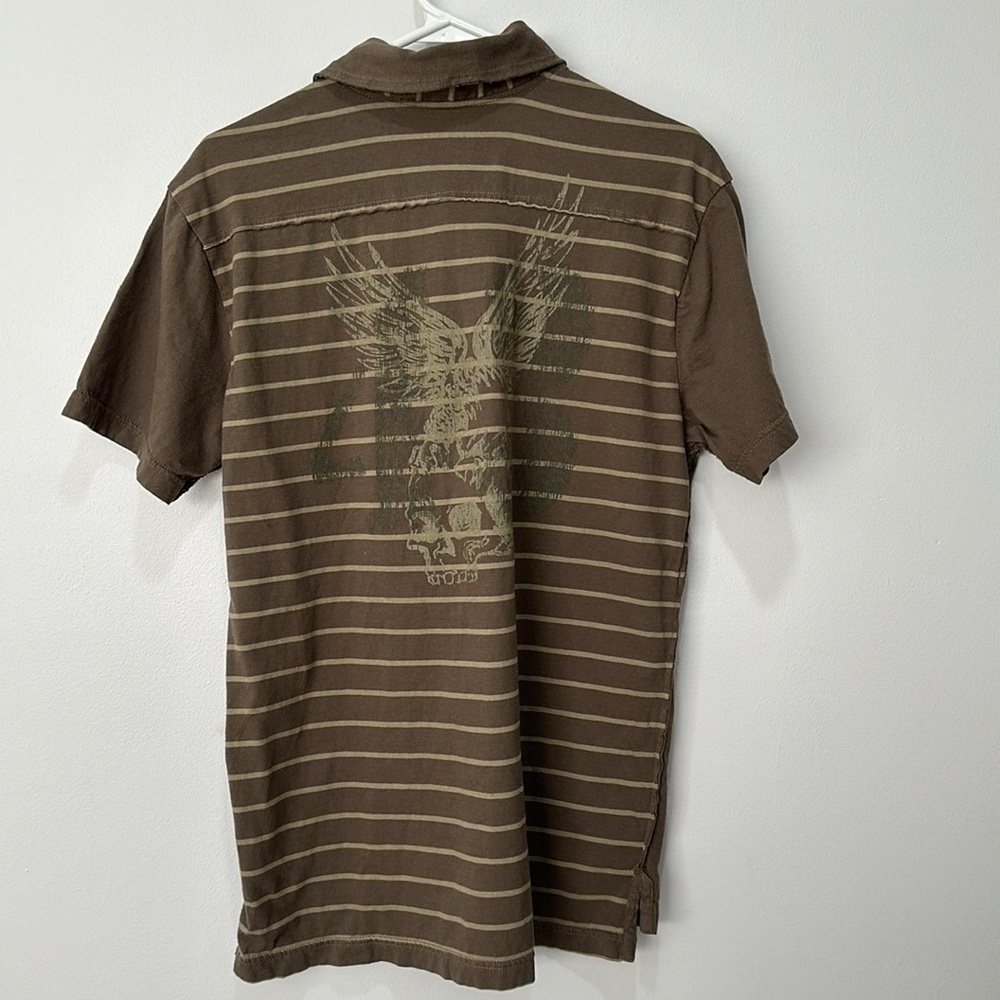 Men’s button down t-shirt - Picture 3 of 3